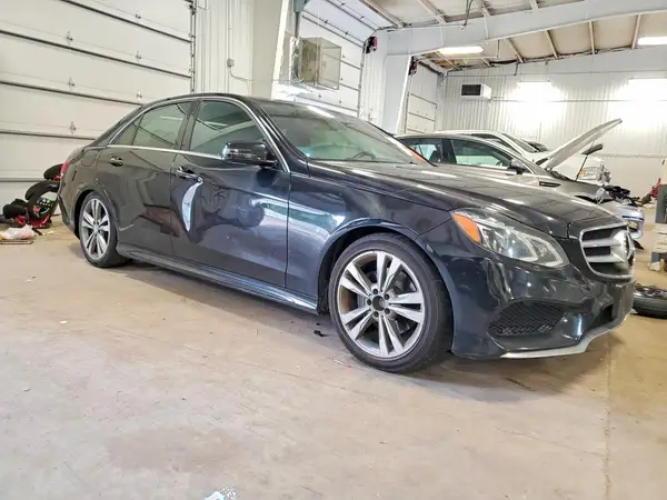 WDDHF8JB2GB176035 — 2016 Mercedes-Benz E-Klasse, фото 4 с аукциона Copart 13.10.2026, Боковая часть