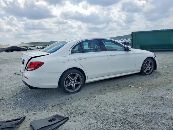 WDDZF4KB7HA197997 — 2017 Mercedes-Benz E-Klasse, фото 3 с аукциона Copart 14.10.2026, Передняя часть