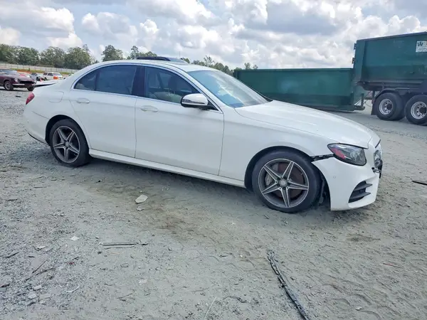 WDDZF4KB7HA197997 — 2017 Mercedes-Benz E-Klasse, фото 4 с аукциона Copart 14.10.2026, Передняя часть