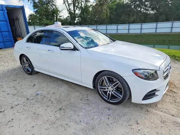 WDDZF4JB3HA110923 — 2017 Mercedes-Benz E-Klasse, фото 4 с аукциона Copart, Град