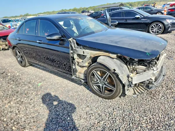 WDDZF4JB2JA407414 — 2018 Mercedes-Benz E-Klasse, фото 4 с аукциона Copart 06.10.2026, Передняя часть