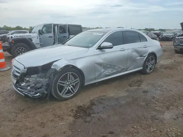 WDDZF4JB2JA480007 — 2018 Mercedes-Benz E-Klasse, Передняя часть (Front End), фото до ремонта