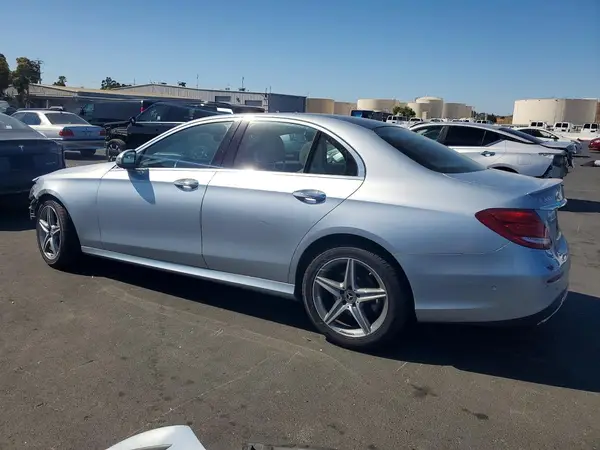 WDDZF4JB2JA469010 — 2018 Mercedes-Benz E-Klasse, фото 2 с аукциона Copart 30.09.2026, Передняя часть