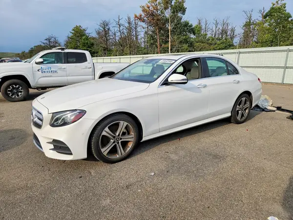 WDDZF4JB4JA436865 — 2018 Mercedes-Benz E-Klasse, Подтопление (Water/Flood), фото до ремонта