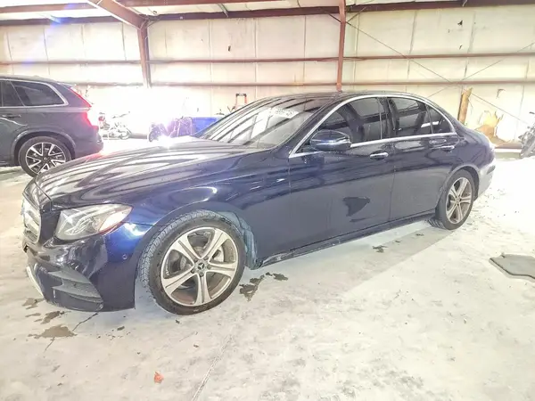 WDDZF4JB6JA307297 — 2018 Mercedes-Benz E-Klasse, Подтопление (Water/Flood), фото до ремонта