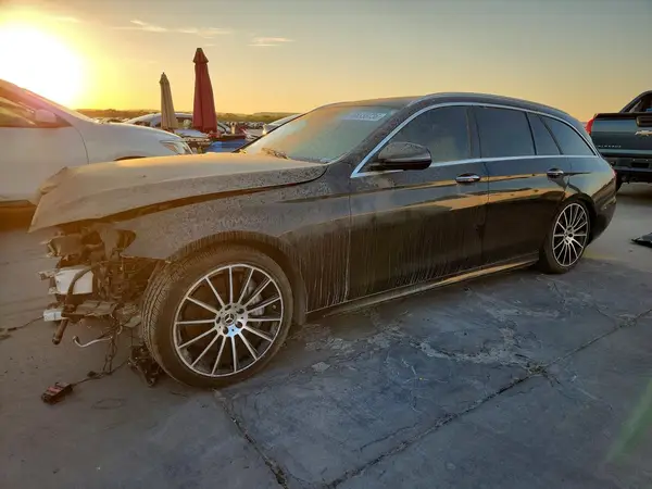 WDDZH6JB6KA691086 — 2019 Mercedes-Benz E-Klasse, Передняя часть (Front End), фото до ремонта