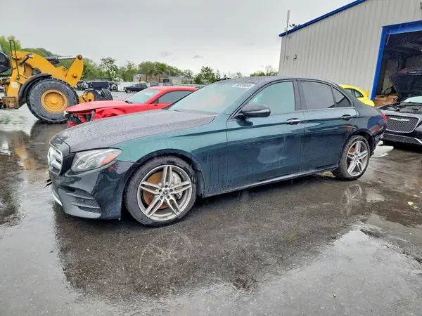 WDDZF4KBXKA638934 — 2019 Mercedes-Benz E-Klasse, Задняя часть (Rear End), фото до ремонта