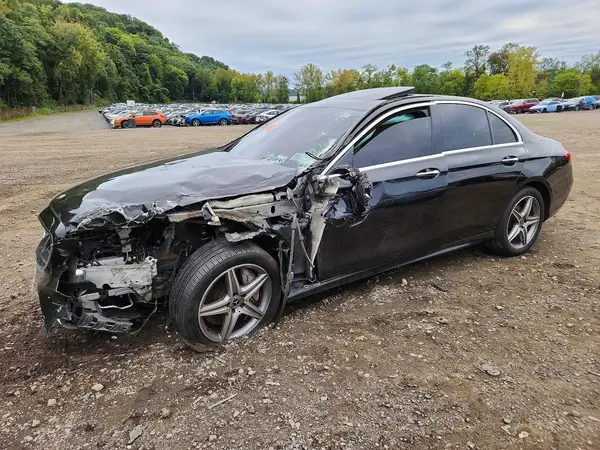 WDDZF4KB5KA554889 — 2019 Mercedes-Benz E-Klasse, Передняя часть (Front End), фото до ремонта
