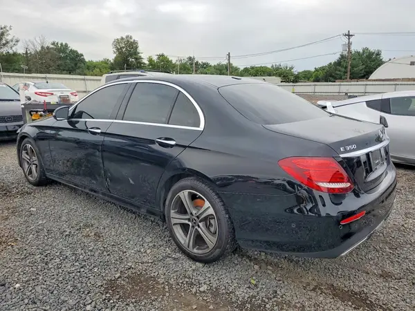WDDZF8EB7LA734234 — 2020 Mercedes-Benz E-Klasse, фото 2 с аукциона Copart, Подтопление