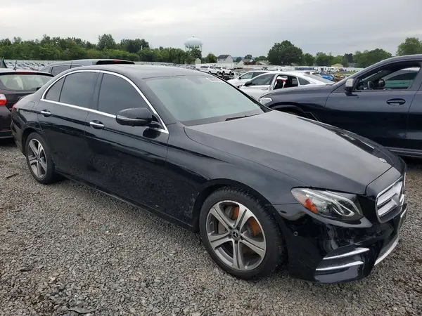 WDDZF8EB7LA734234 — 2020 Mercedes-Benz E-Klasse, фото 4 с аукциона Copart, Подтопление