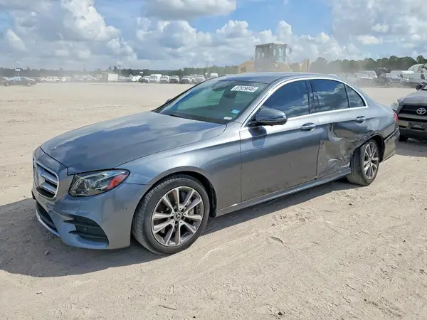 W1KZF6JB9LA763549 — 2020 Mercedes-Benz E-Klasse, Боковая часть (Side), фото до ремонта