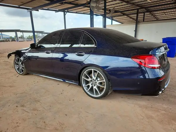 W1KZF6BB5LA827097 — 2020 Mercedes-Benz E-Klasse, фото 2 с аукциона Copart, Передняя часть