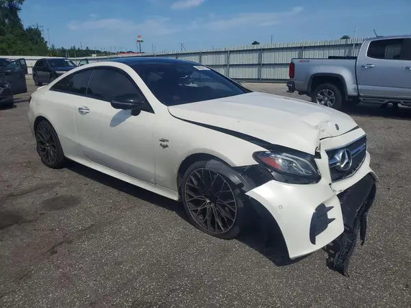WDD1J6BB0LF124411 — 2020 Mercedes-Benz E-Klasse, фото 4 с аукциона Copart, Передняя часть