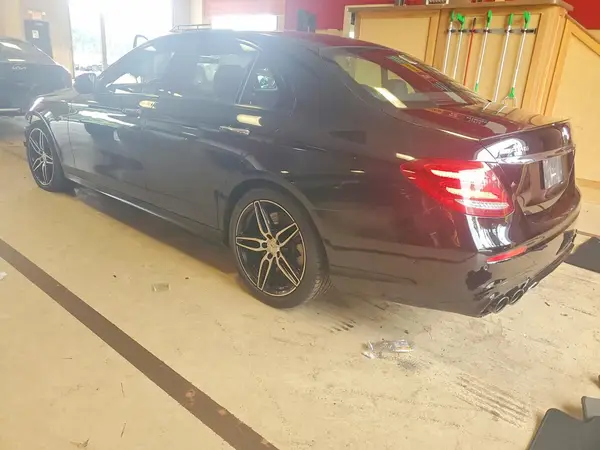 WDDZF6BB1LA747439 — 2020 Mercedes-Benz E-Klasse, фото 2 с аукциона Copart 01.10.2026, Передняя часть