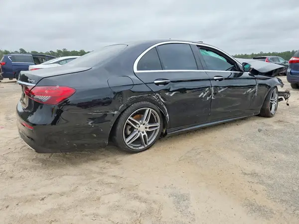 W1KZF8EB2MA995188 — 2021 Mercedes-Benz E-Klasse, фото 3 с аукциона Copart, Передняя часть