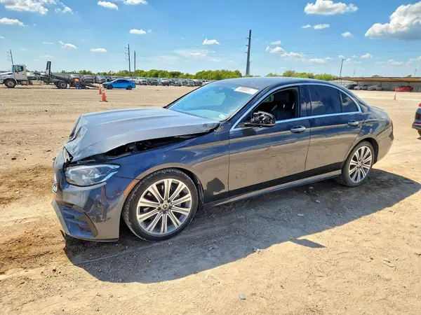 W1KZF8DB2MA950916 — 2021 Mercedes-Benz E-Klasse, Передняя часть (Front End), фото до ремонта