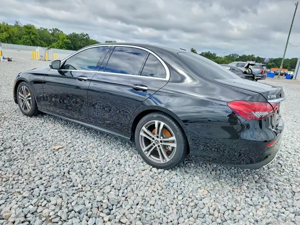 W1KZF8DB0MA918482 — 2021 Mercedes-Benz E-Klasse, фото 2 с аукциона Copart, Подтопление