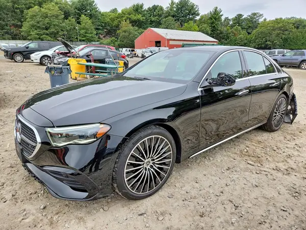 W1KLF4HBXTA226513 — 2026 Mercedes-Benz E-Klasse, Передняя часть (Front End), фото до ремонта