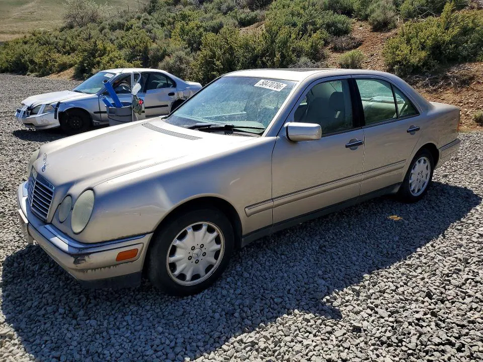 1999 MERCEDES-BENZ E VIN WDBJF82H0XX022598 фото 1