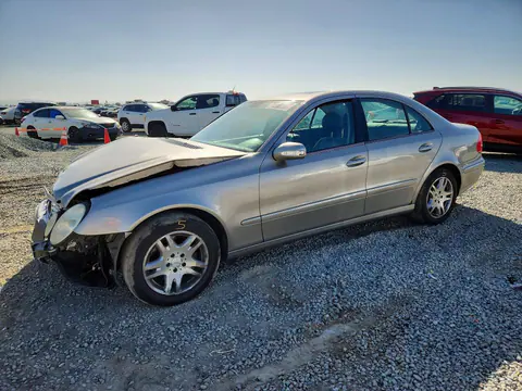 WDBUF56J36A734663 — 2006 Mercedes-Benz E, Передняя часть (Front End), фото до ремонта