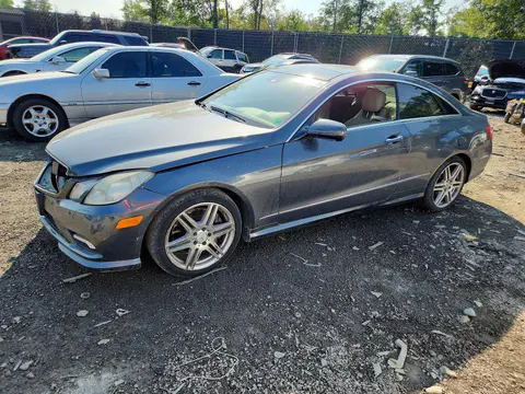 WDDKJ7CB2AF000405 — 2010 Mercedes-Benz E, Передняя часть (Front End), фото до ремонта