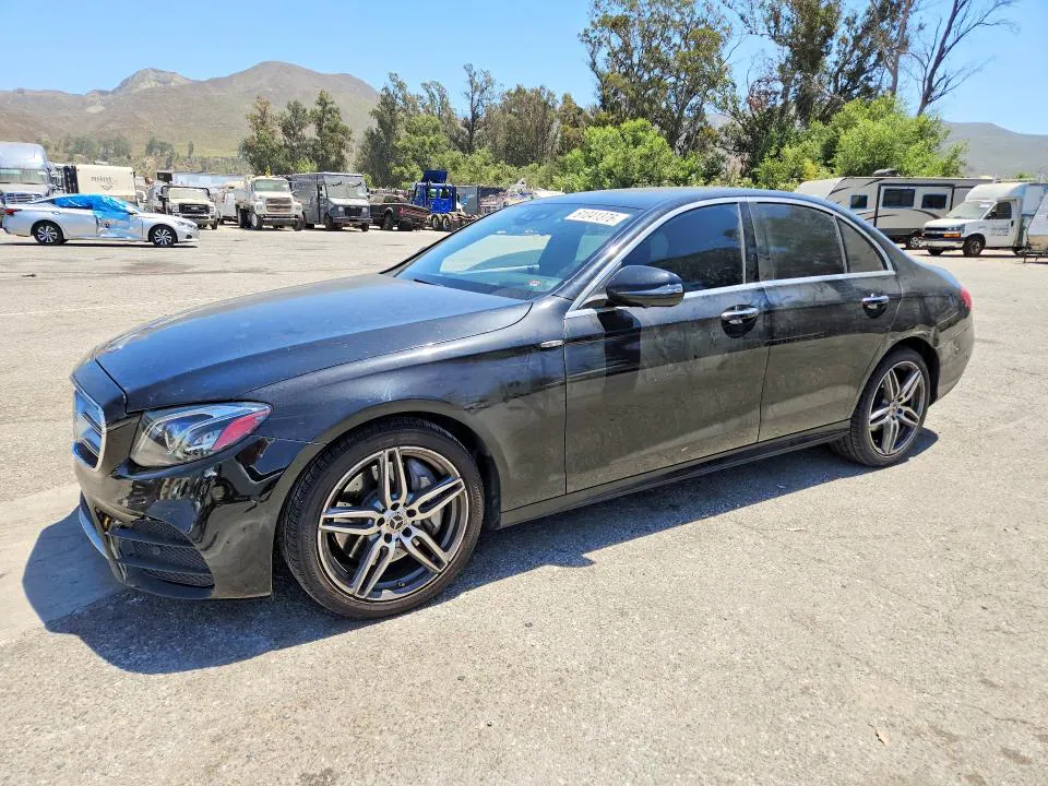 2018 Mercedes-Benz E VIN WDDZF4JB1JA379511 фото 1