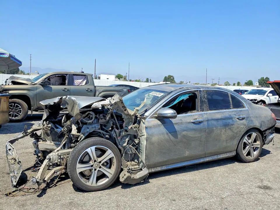 2018 Mercedes-Benz E VIN WDDZF4JB2JA416436 фото 1