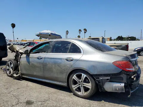 2018 Mercedes-Benz E VIN WDDZF4JB2JA416436 фото 2