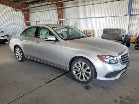 2019 Mercedes-Benz E VIN WDDZF4JB6KA548665 фото 4