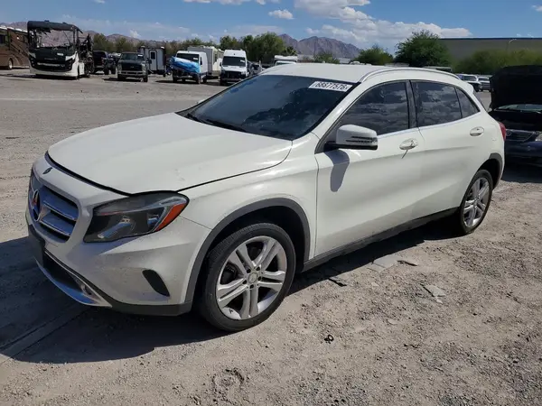 WDCTG4EB4GJ245313 — 2016 Mercedes-Benz GLA-Klasse, Мелкие вмятины и царапины (Minor Dent/Scratches), фото до ремонта