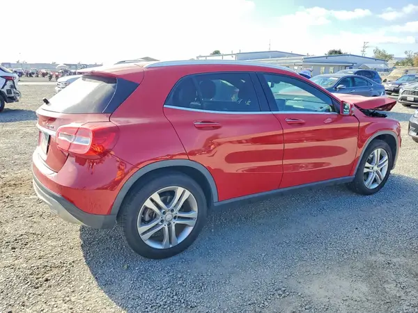 WDCTG4GB4GJ205391 — 2016 Mercedes-Benz GLA-Klasse, фото 3 с аукциона Copart 29.09.2026, Передняя часть