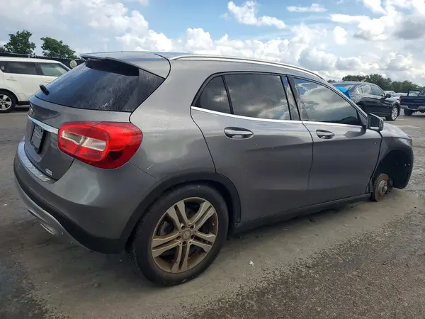 WDCTG4EB1GJ218585 — 2016 Mercedes-Benz GLA-Klasse, фото 3 с аукциона Copart, Передняя часть