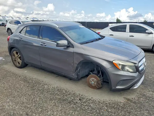 WDCTG4EB1GJ218585 — 2016 Mercedes-Benz GLA-Klasse, фото 4 с аукциона Copart, Передняя часть