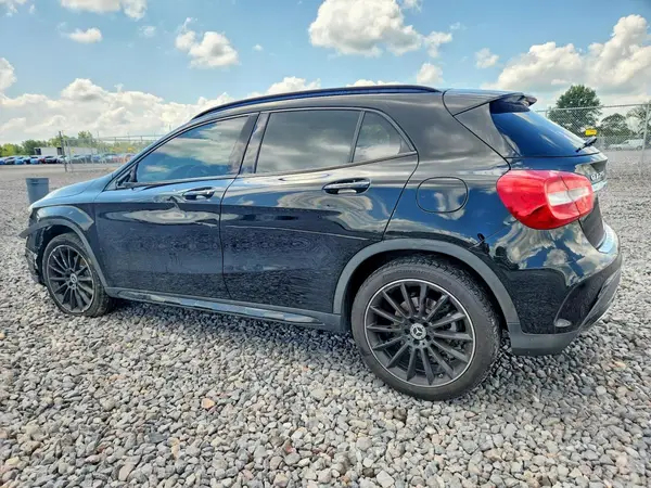 WDCTG4GB9JJ452672 — 2018 Mercedes-Benz GLA-Klasse, фото 2 с аукциона Copart, Боковая часть