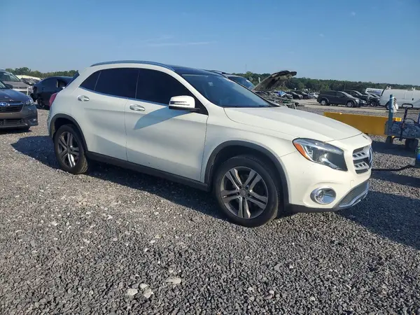 WDCTG4GB0JJ373214 — 2018 Mercedes-Benz GLA-Klasse, фото 4 с аукциона Copart 13.10.2026, Мелкие вмятины и царапины