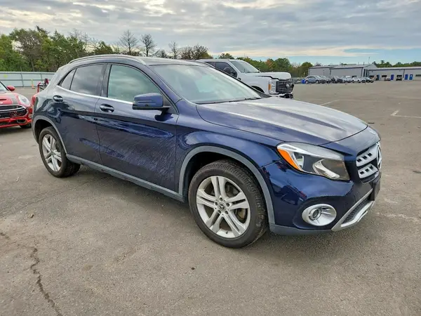 WDCTG4GBXJJ459937 — 2018 Mercedes-Benz GLA-Klasse, фото 4 с аукциона Copart 30.09.2026, Передняя часть
