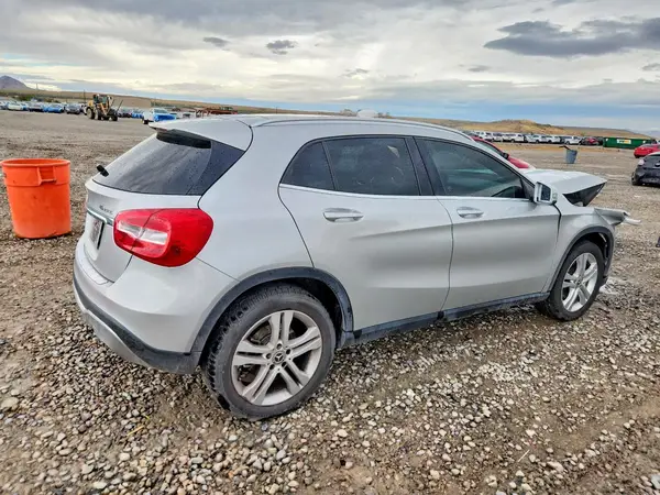 WDCTG4GB3JJ497994 — 2018 Mercedes-Benz GLA-Klasse, фото 3 с аукциона Copart, Передняя часть
