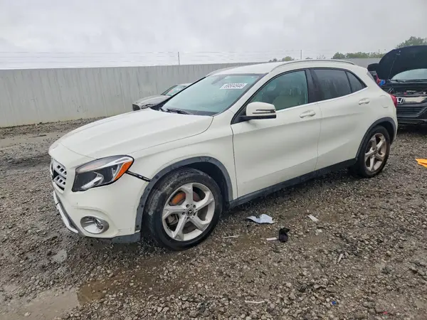 WDCTG4EB2JJ398229 — 2018 Mercedes-Benz GLA-Klasse, Передняя часть (Front End), фото до ремонта