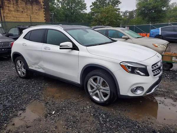 WDCTG4GB8KJ536127 — 2019 Mercedes-Benz GLA-Klasse, фото 4 с аукциона Copart, Боковая часть
