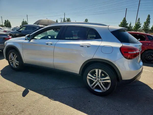 WDCTG4EB9KJ578129 — 2019 Mercedes-Benz GLA-Klasse, фото 2 с аукциона Copart, Передняя часть