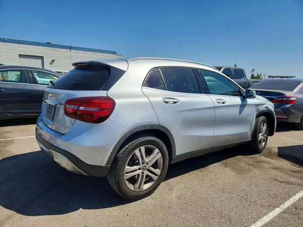 WDCTG4EB9KJ578129 — 2019 Mercedes-Benz GLA-Klasse, фото 3 с аукциона Copart, Передняя часть