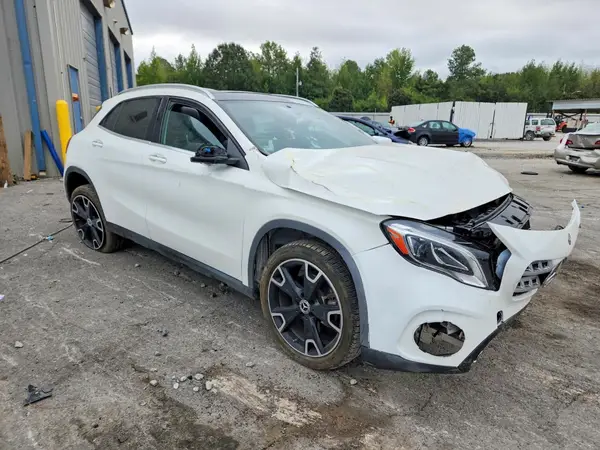 WDCTG4GB4KU015856 — 2019 Mercedes-Benz GLA-Klasse, фото 4 с аукциона Copart, Передняя часть