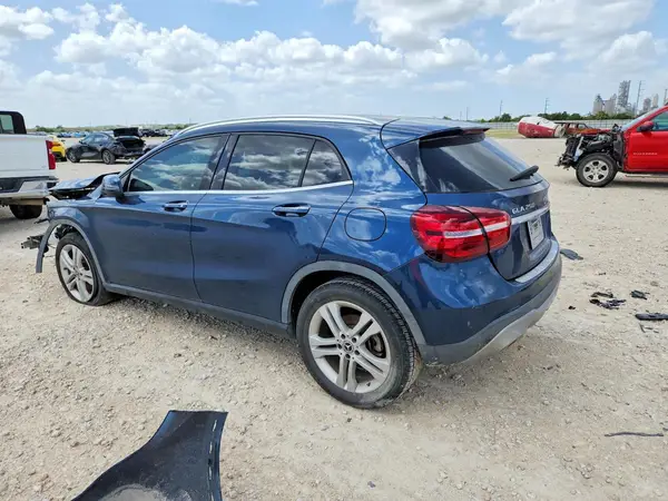 WDCTG4EBXLJ666155 — 2020 Mercedes-Benz GLA-Klasse, фото 2 с аукциона Copart, Передняя часть