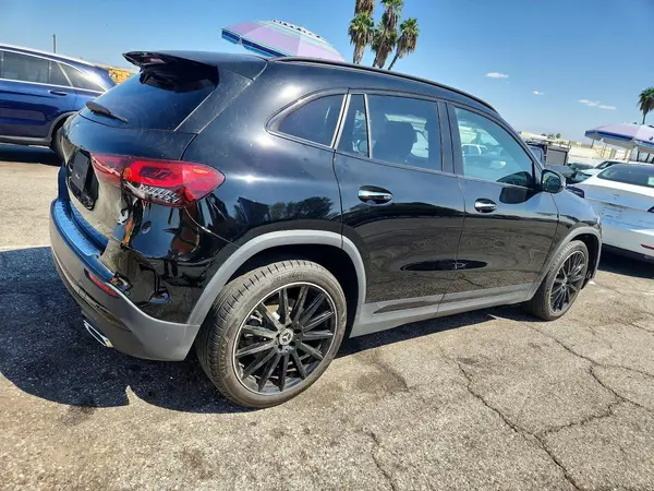 W1N4N4GB8NJ396190 — 2022 Mercedes-Benz GLA-Klasse, фото 3 с аукциона Copart, Передняя часть