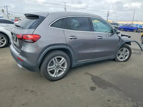 W1N4N4GB5PJ505692 — 2023 Mercedes-Benz GLA-Klasse, фото 3 с аукциона Copart, Передняя часть