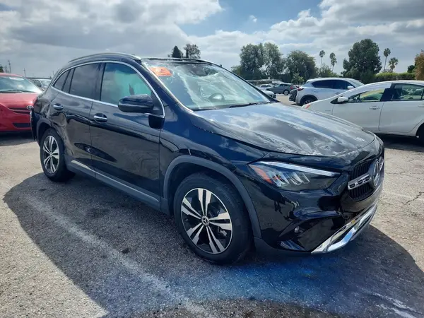 W1N4N4GB5SJ695454 — 2025 Mercedes-Benz GLA-Klasse, фото 4 с аукциона Copart, Опрокидывание