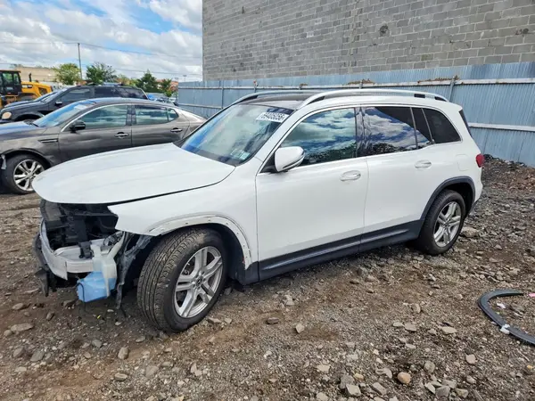 W1N4M4HB0LW013506 — 2020 Mercedes-Benz GLB, Передняя часть (Front End), фото до ремонта