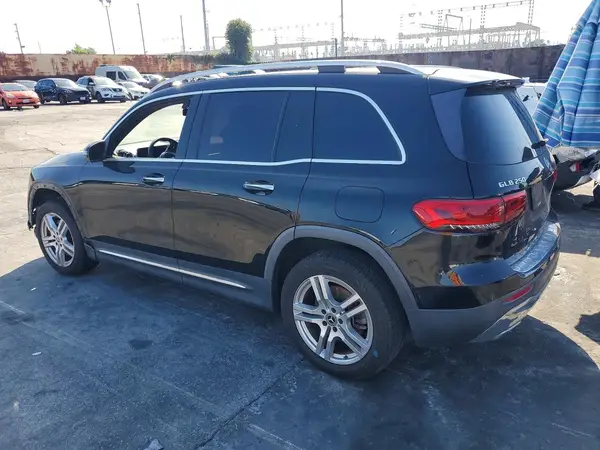 W1N4M4GB3LW022945 — 2020 Mercedes-Benz GLB, фото 2 с аукциона Copart, Передняя часть