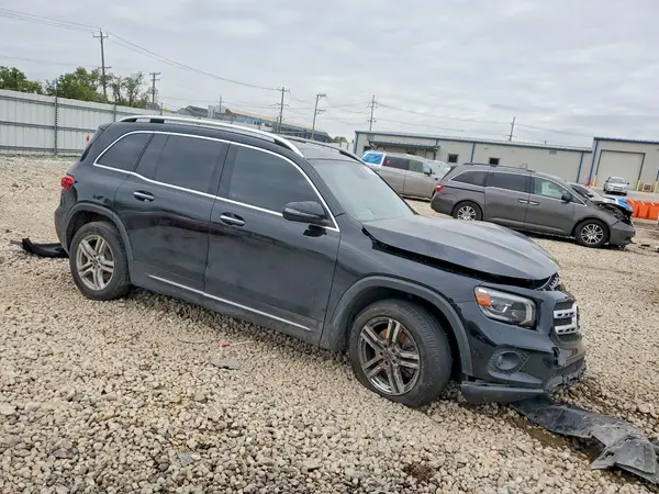 W1N4M4HBXMW115431 — 2021 Mercedes-Benz GLB, фото 4 с аукциона Copart, Передняя часть
