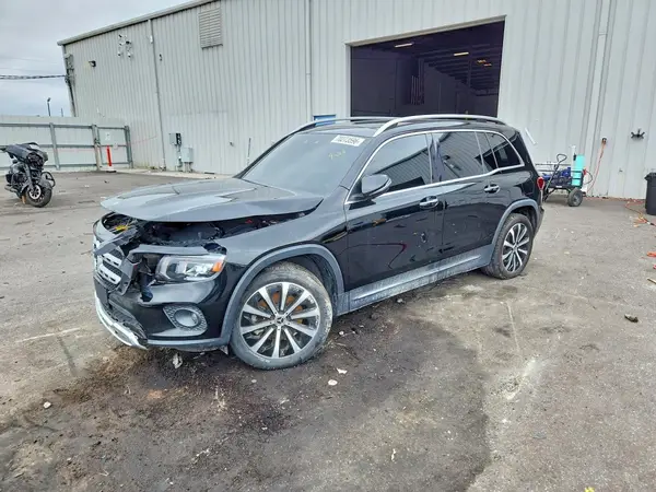 W1N4M4HBXMW092295 — 2021 Mercedes-Benz GLB, Передняя часть (Front End), фото до ремонта